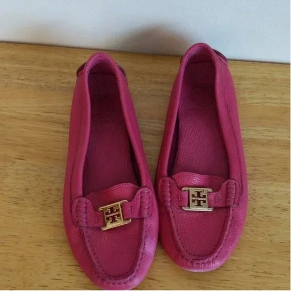 Authentic- Tory Burch dark pink flat comfortable shoes - Picture 5 of 15